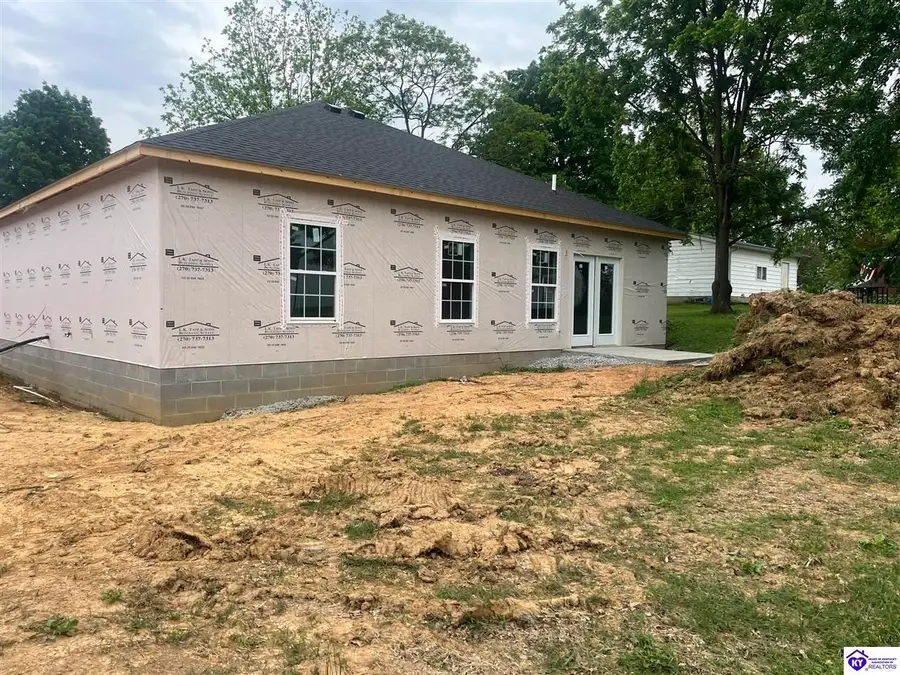 333 First Street, Vine Grove, KY 40175 - #2