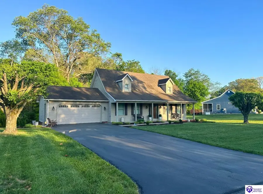909 Forest Hills Drive, Campbellsville, KY 42718 - #2