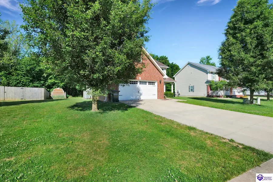 132 W Mandarin Court, Elizabethtown, KY 42701 - #3