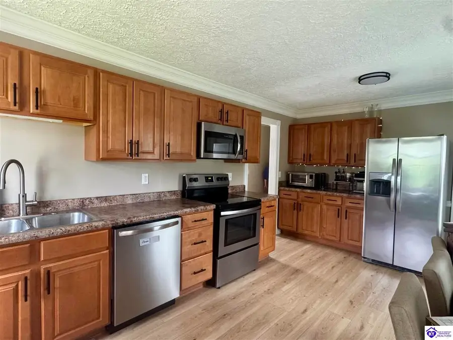98 Meadowview Drive, Elizabethtown, KY 42701 - #3