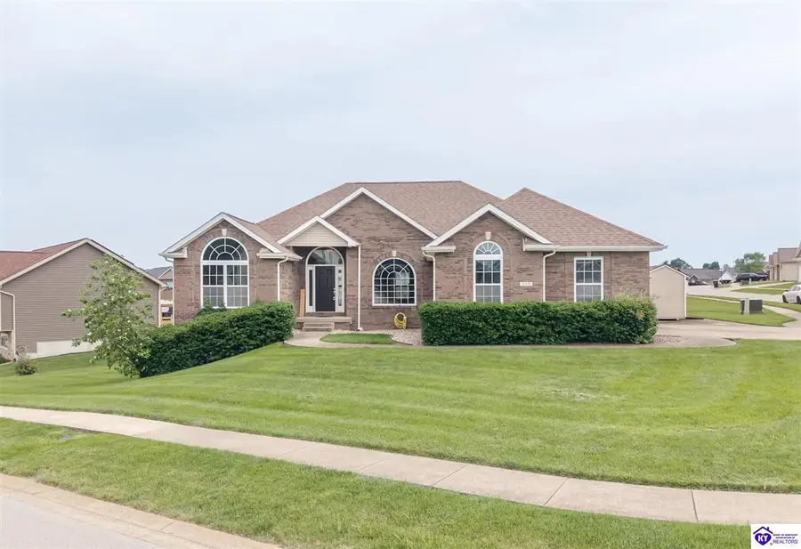 119 Sawgrass Avenue, Vine Grove, KY 40175 - #2