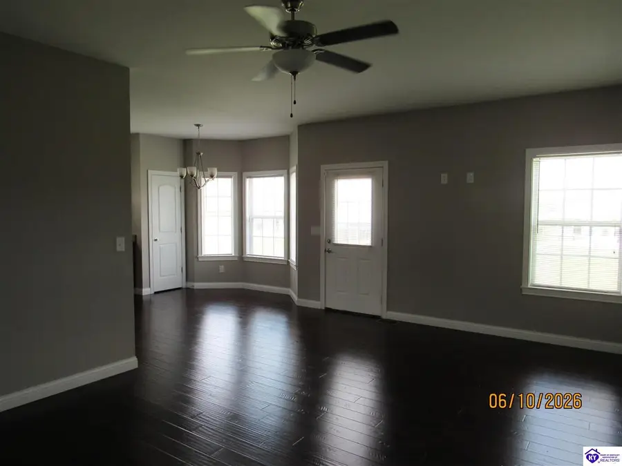 521 Winding Creek Court, Elizabethtown, KY 42701 - #2