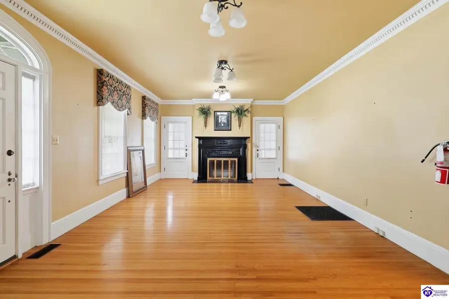 306 W Dixie Avenue, Elizabethtown, KY 42701 - #3