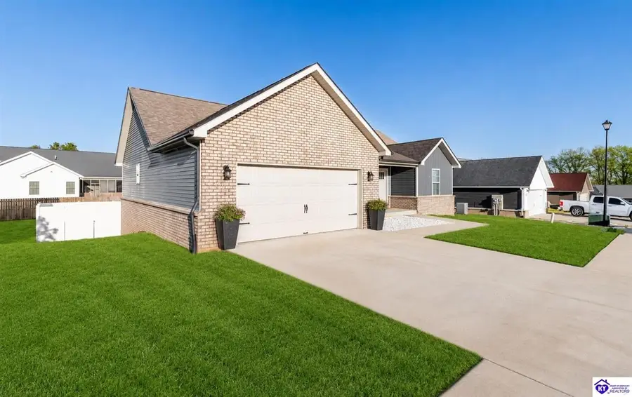 307 Valhalla Trace, Vine Grove, KY 40175 - #2