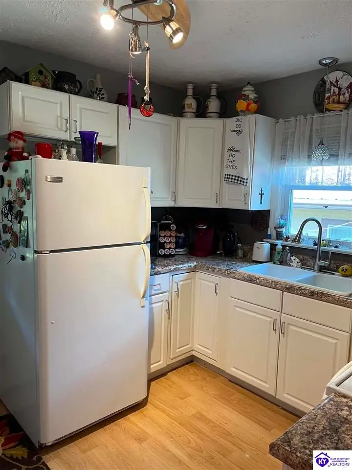 705 Park Lane, Radcliff, KY 40160 - #3