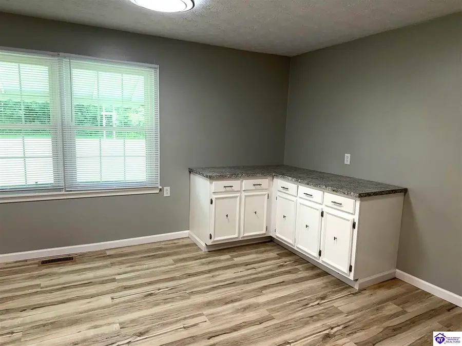 4091 Campbellsville Road, Hodgenville, KY 42748 - #3