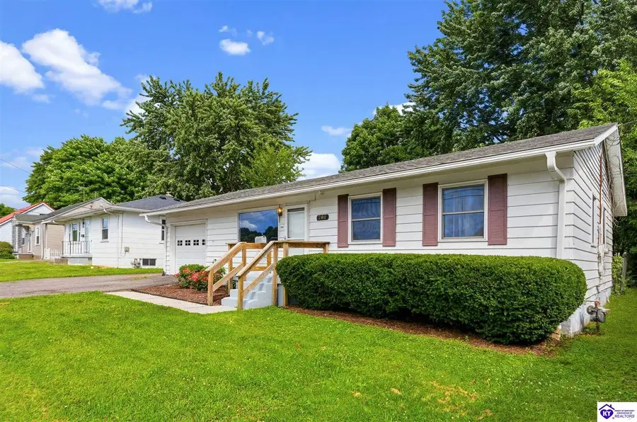 201 Sycamore Street, Elizabethtown, KY 42701 - #3