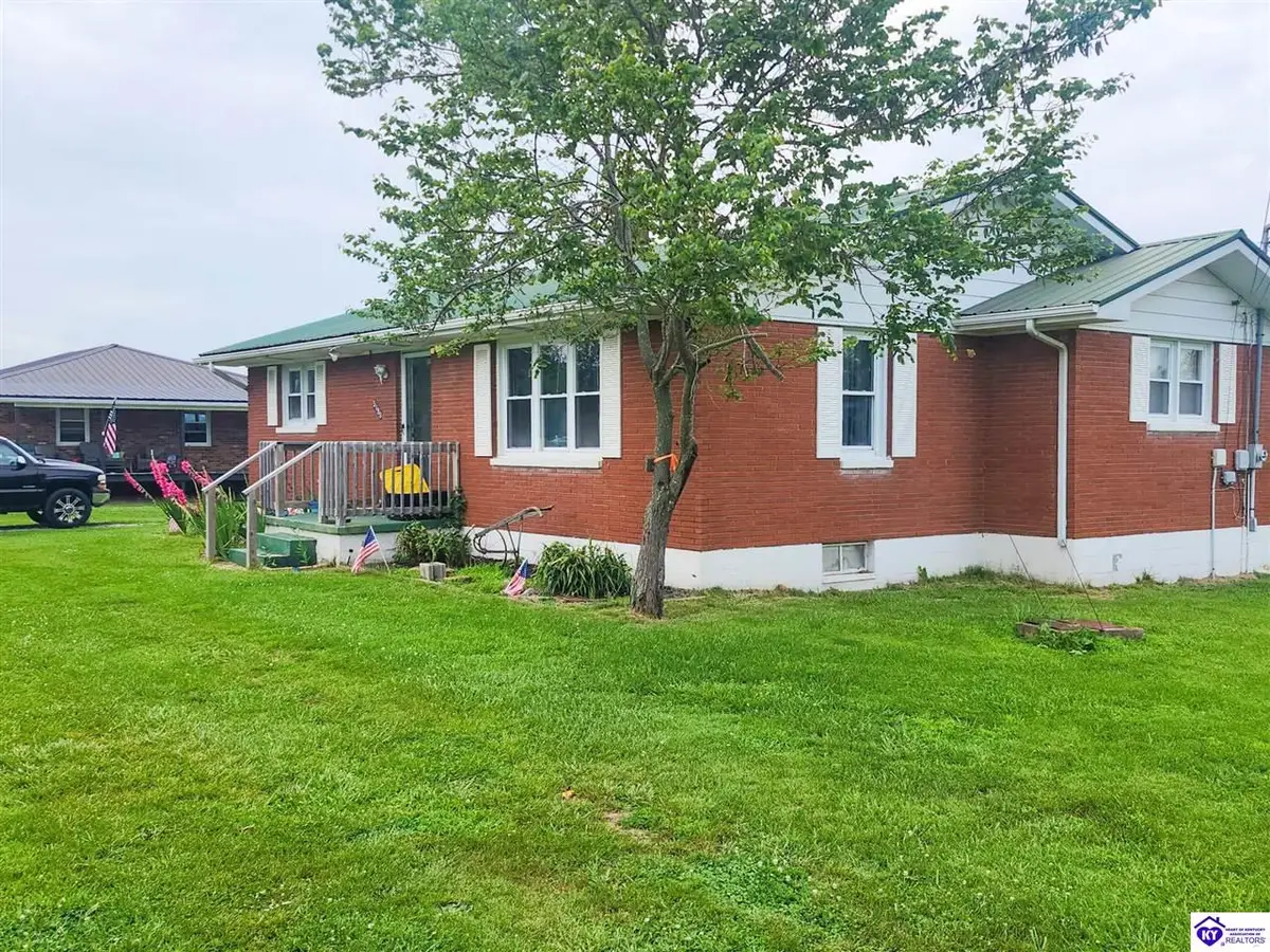 5480 E Hodgenville Road, Greensburg, KY 42743 - #1