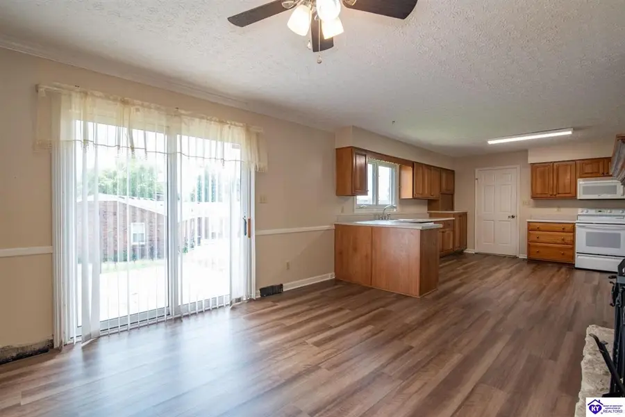 719 Bon Aire Drive, Elizabethtown, KY 42701 - #3