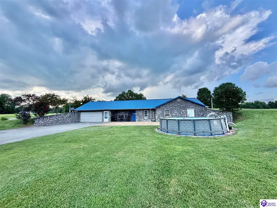 1375 Speck Ridge Road, Elk Horn, KY 42733 - #2