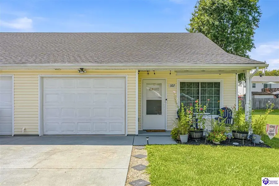 107 Clover Court, Radcliff, KY 40160 - #2
