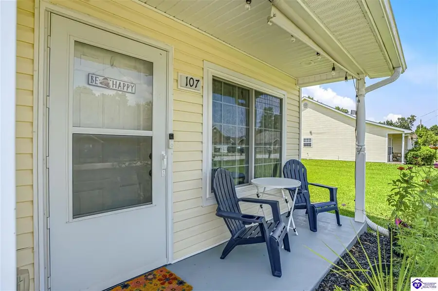 107 Clover Court, Radcliff, KY 40160 - #3