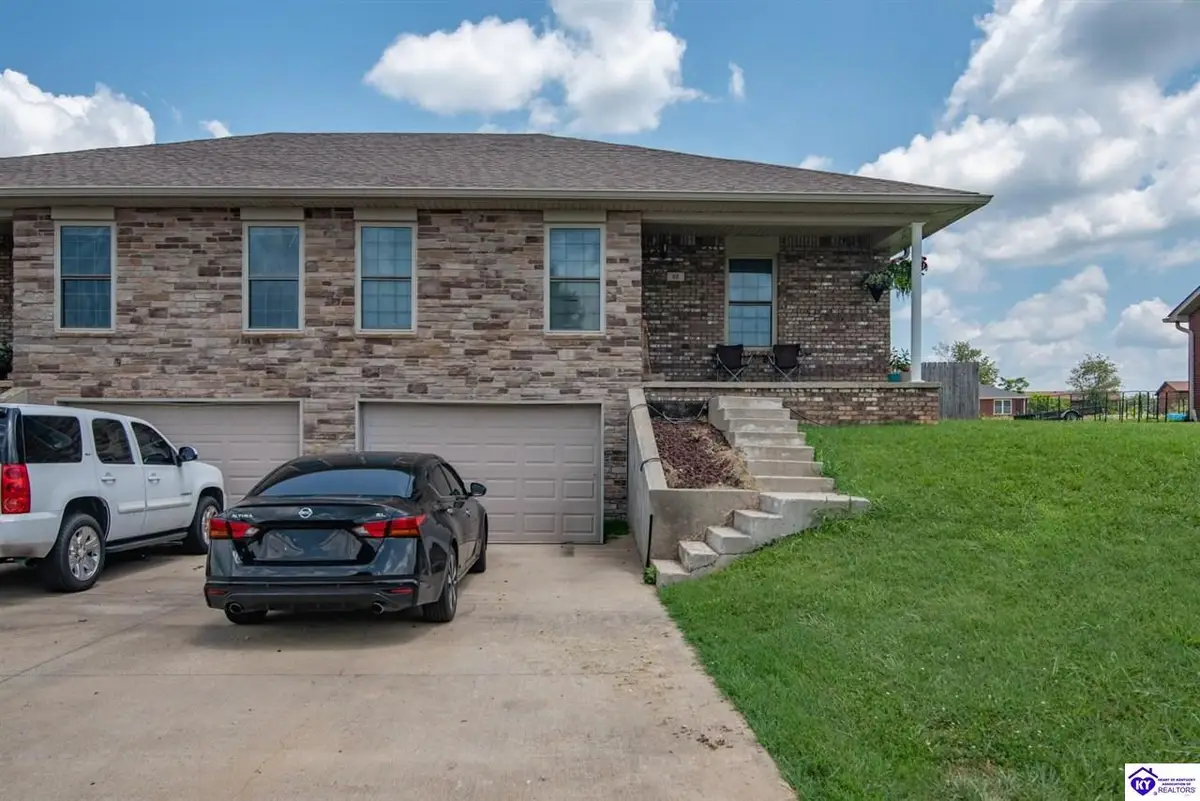 112 Wood Lane, Hodgenville, KY 42748 - #1