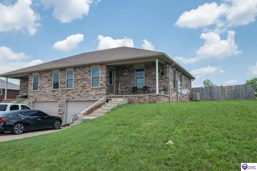 112 Wood Lane, Hodgenville, KY 42748 - #2