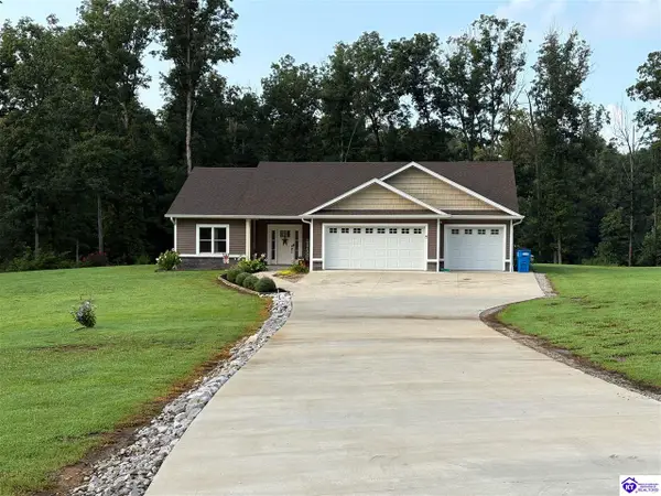 1382 Hidden Valley Drive, Morgantown, KY 42261