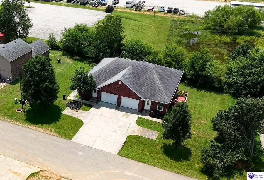 109 Wood Lane, Hodgenville, KY 42748 - #2