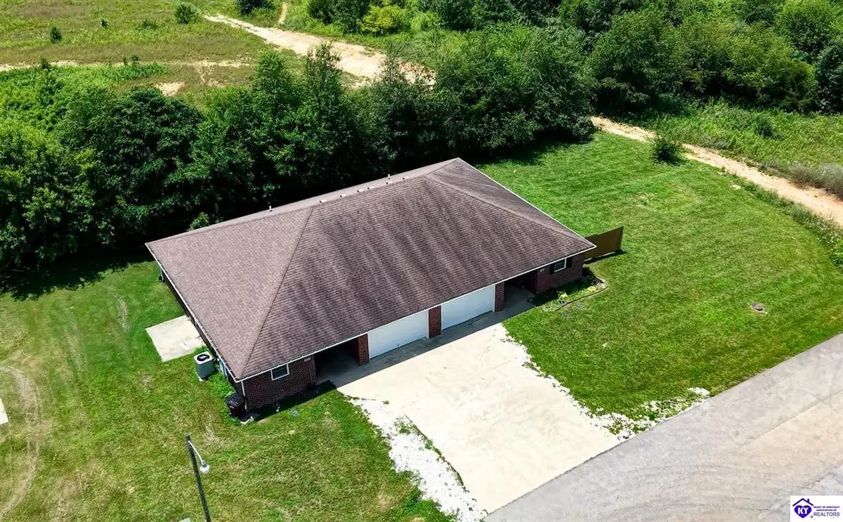 133 Wood Lane, Hodgenville, KY 42748 - #1