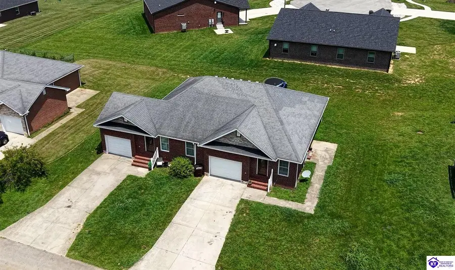 128 Wood Lane, Hodgenville, KY 42748 - #2