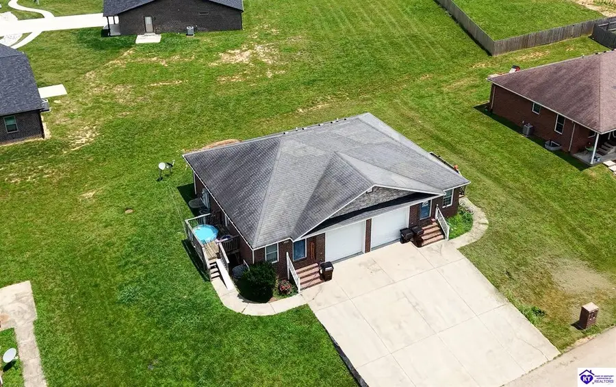 124 Wood Lane, Hodgenville, KY 42748 - #3