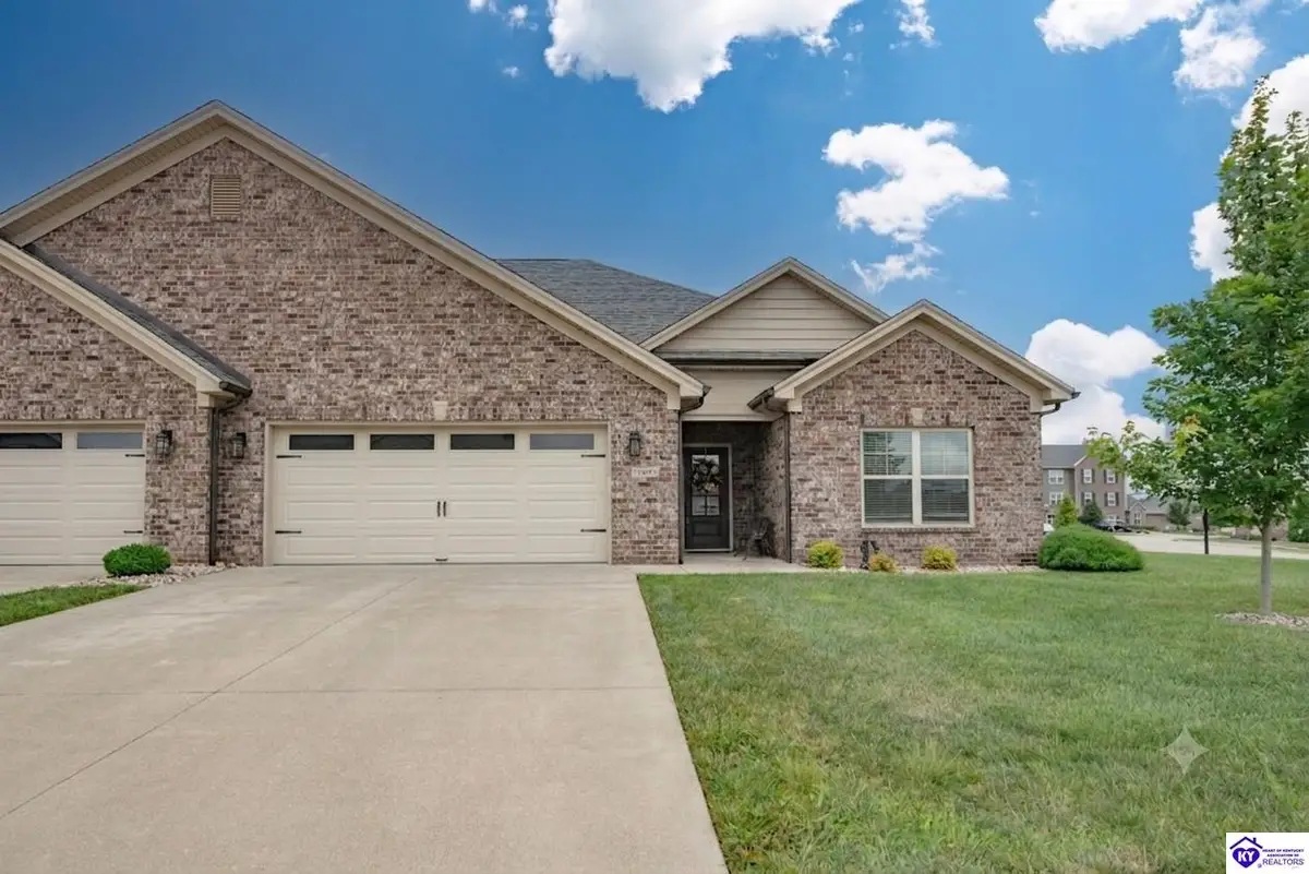 200 B Village Brooke Drive, Elizabethtown, KY 42701 - #1