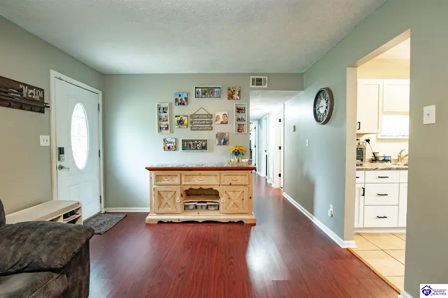 225 Beechwood Drive, Mount Washington, KY 40047 - #3
