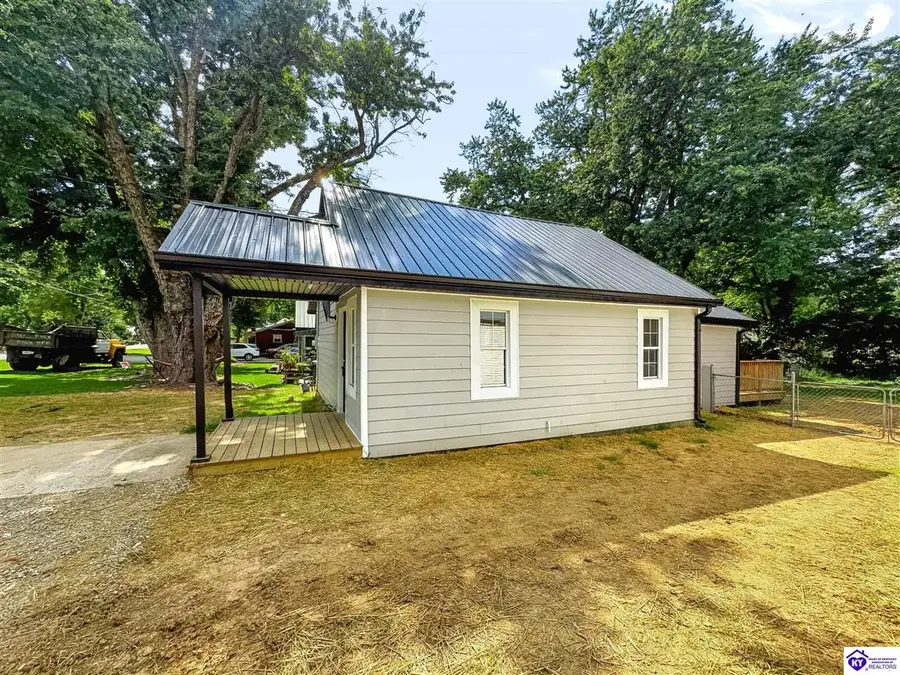 523 Millcreek Road, Radcliff, KY 40160 - #3