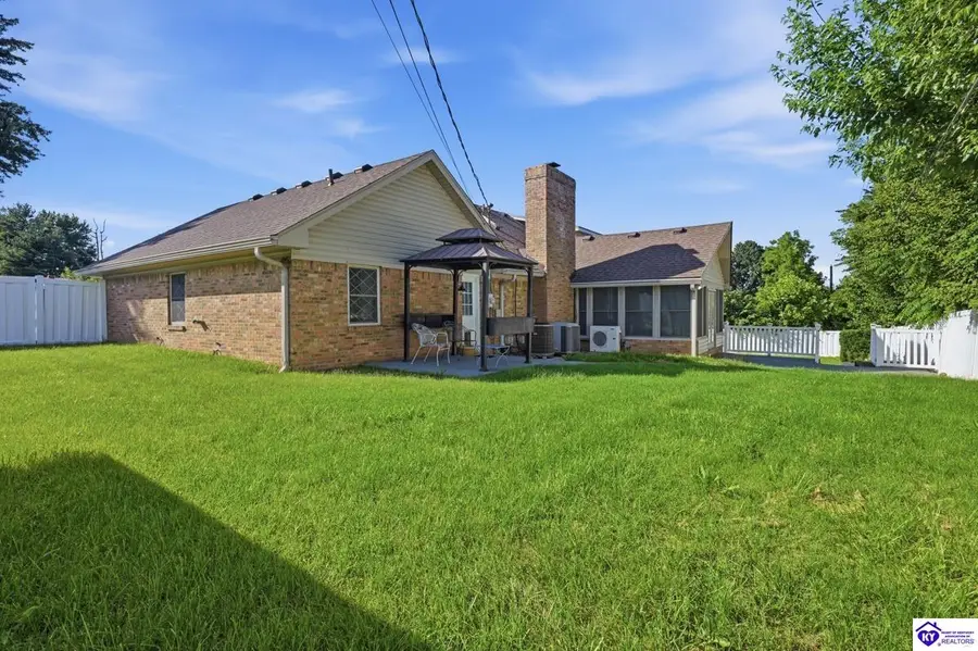 273 Manor Drive, Radcliff, KY 40160 - #3