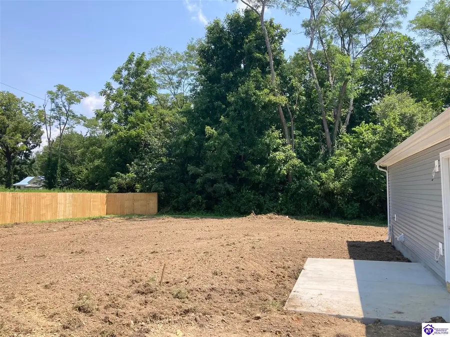 9902 Elizabethtown Road, Big Clifty, KY 42712 - #3
