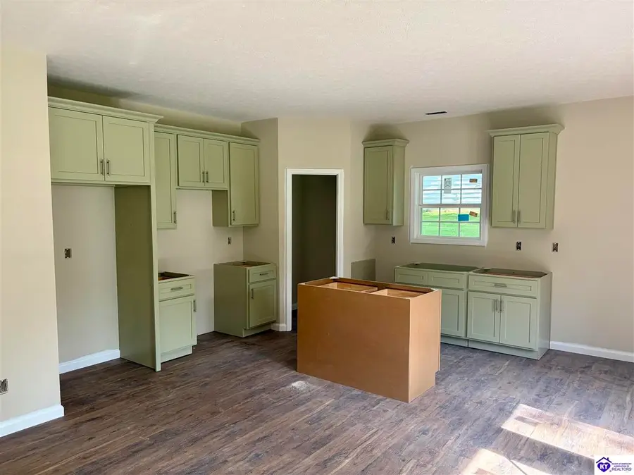 333 First Street, Vine Grove, KY 40175 - #2