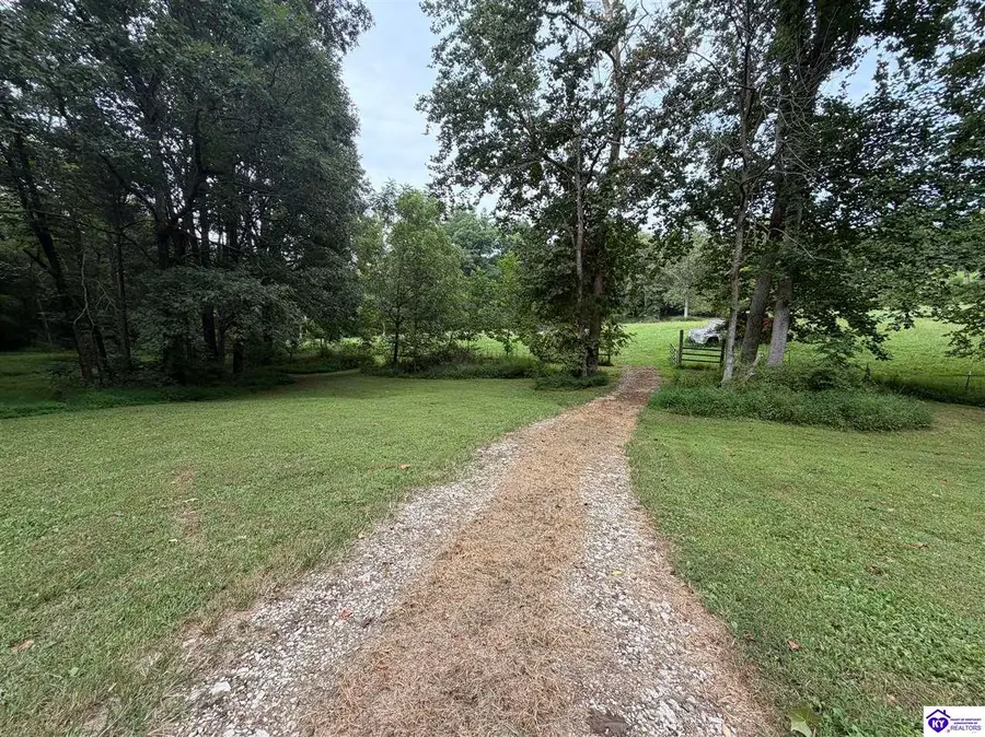 360 Givens Lane, Eastview, KY 42732 - #3