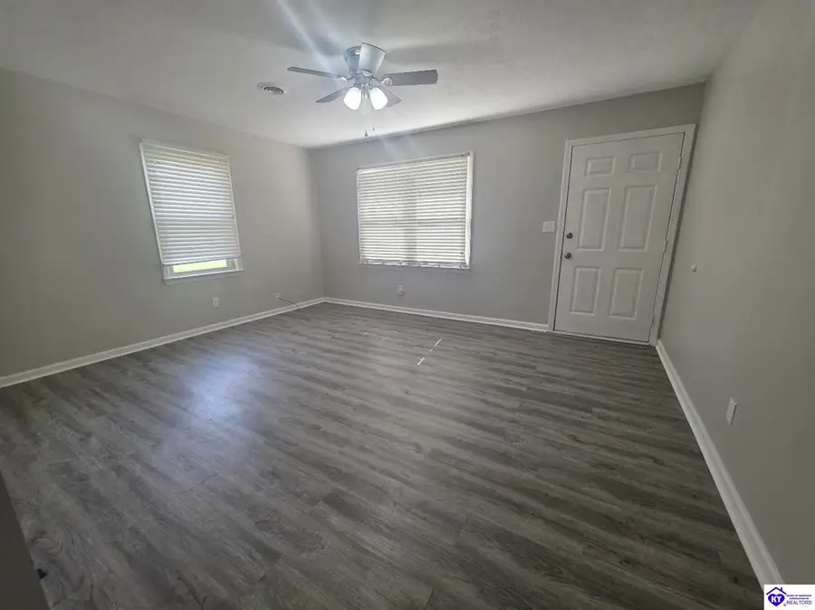 135 Lee Avenue, Lebanon, KY 40033 - #2