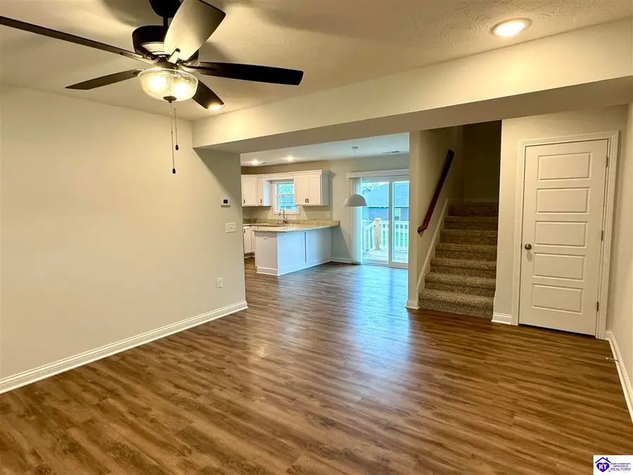 409 Sandy Circle, Elizabethtown, KY 42701 - #3