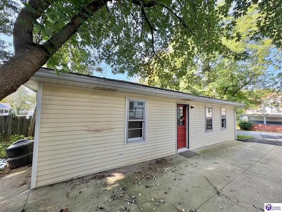 106 Coakley Street, Greensburg, KY 42743 - #3
