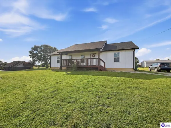 151 Thad Redmon Road, Payneville, KY 40157