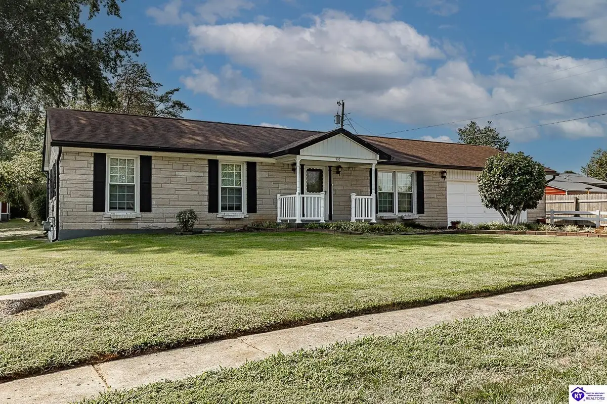 930 Robin Circle, Radcliff, KY 40160 - #1