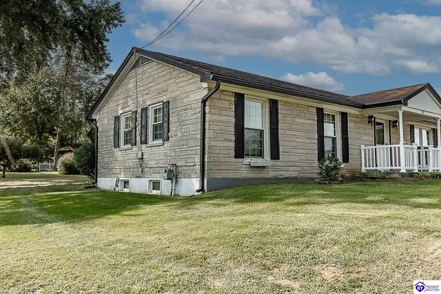 930 Robin Circle, Radcliff, KY 40160 - #3