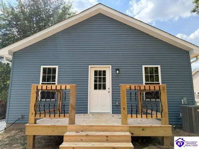 119 N Summitt Avenue, Hodgenville, KY 42748 - #3