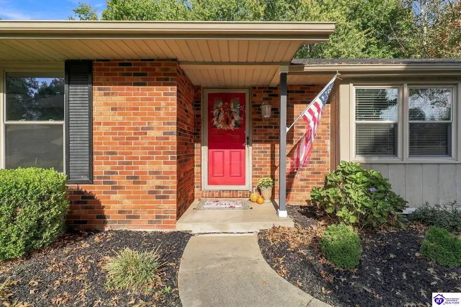 109 Wellington Park, Campbellsville, KY 42718 - #2