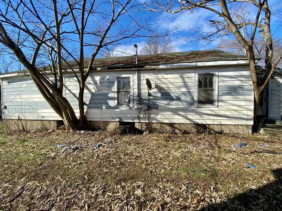 615 Barnes Street, Providence, KY 42450 - #2