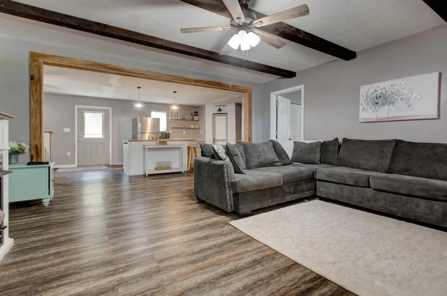 15942 Hwy 460 W, Ezel, KY 41425 - #2