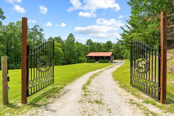 2715 Furnace Road, Stanton, KY 40380