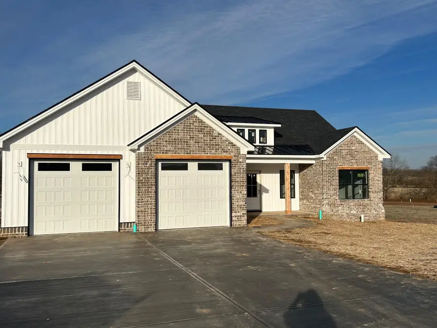 106 Bill Silvey Road, Danville, KY 40422 - Image #2