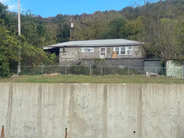 44 Hale Lane, Loyall, KY 40854