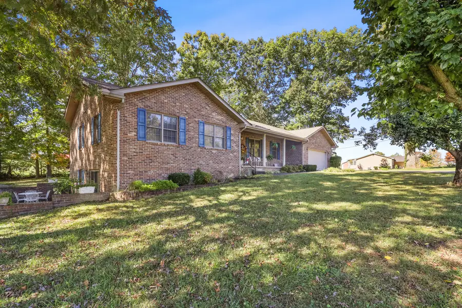 1242 Yorkshire Estates Road, London, KY 40744 - Image #2