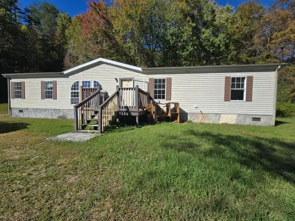 72 Happy Hollow Hill Road, Middlesboro, KY 40965