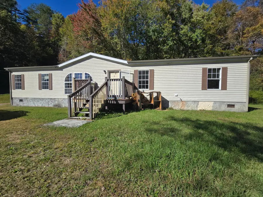 72 Happy Hollow Hill Road, Middlesboro, KY 40965 - Image #2