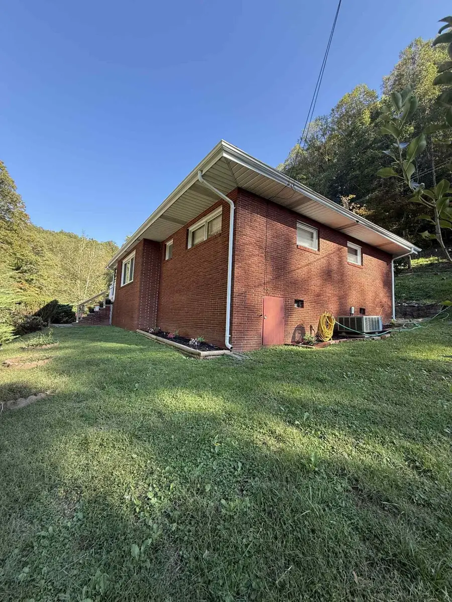 116 Wolf Hollow Road, Baxter, KY 40806 - Image #3