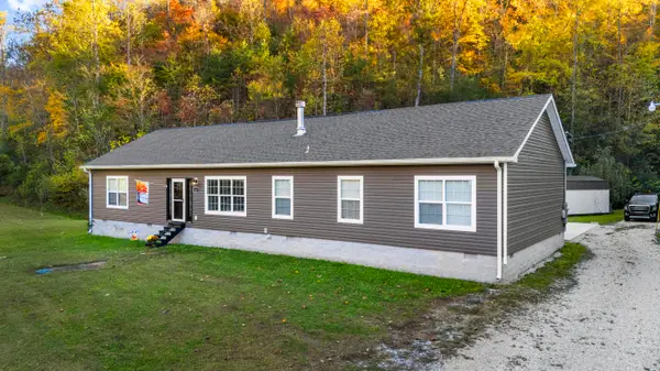 454 E Lick Branch, Salyersville, KY 41465