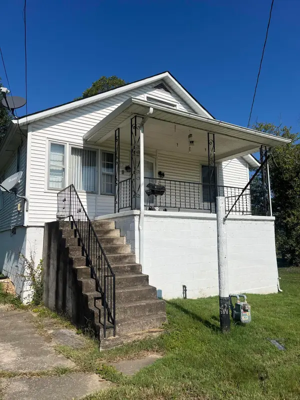 27 N Cross Road, Allen, KY 41601