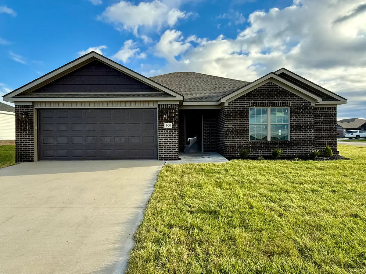 300 Whitley Way, Berea, KY 40403 - Image #1